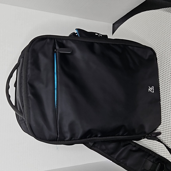 Other - THE BOLD CO.-QUIVER 13L ESSENTIAL SPORT BAG IN BLACK